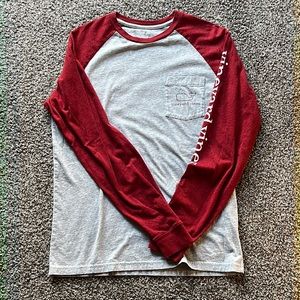 Mens Vineyard Vines Long Sleeve Raglan Pocket Shirt Size SZ Small/S Grey/Red